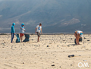 beach cleaning beach cleaning